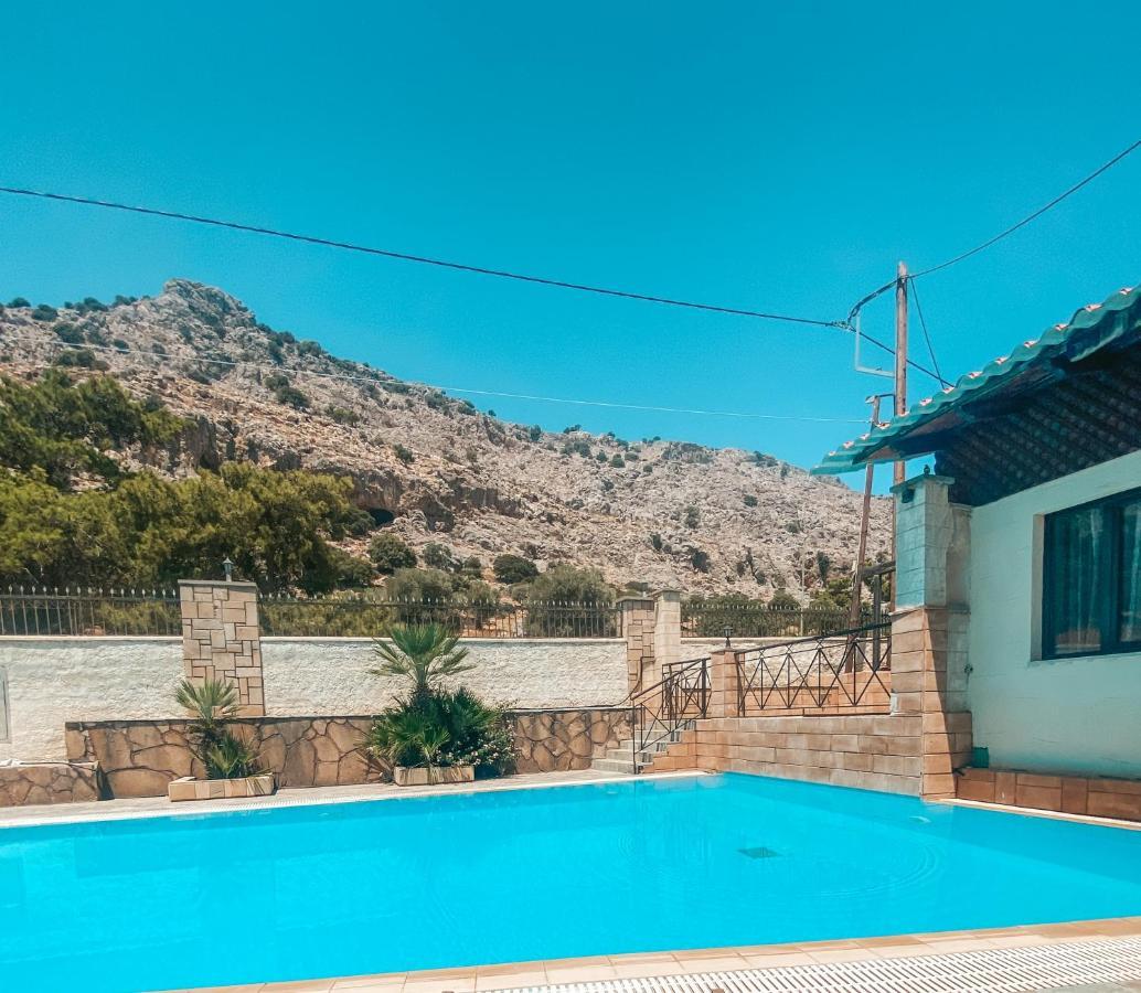 Pefki  Theonia Villas מראה חיצוני תמונה
